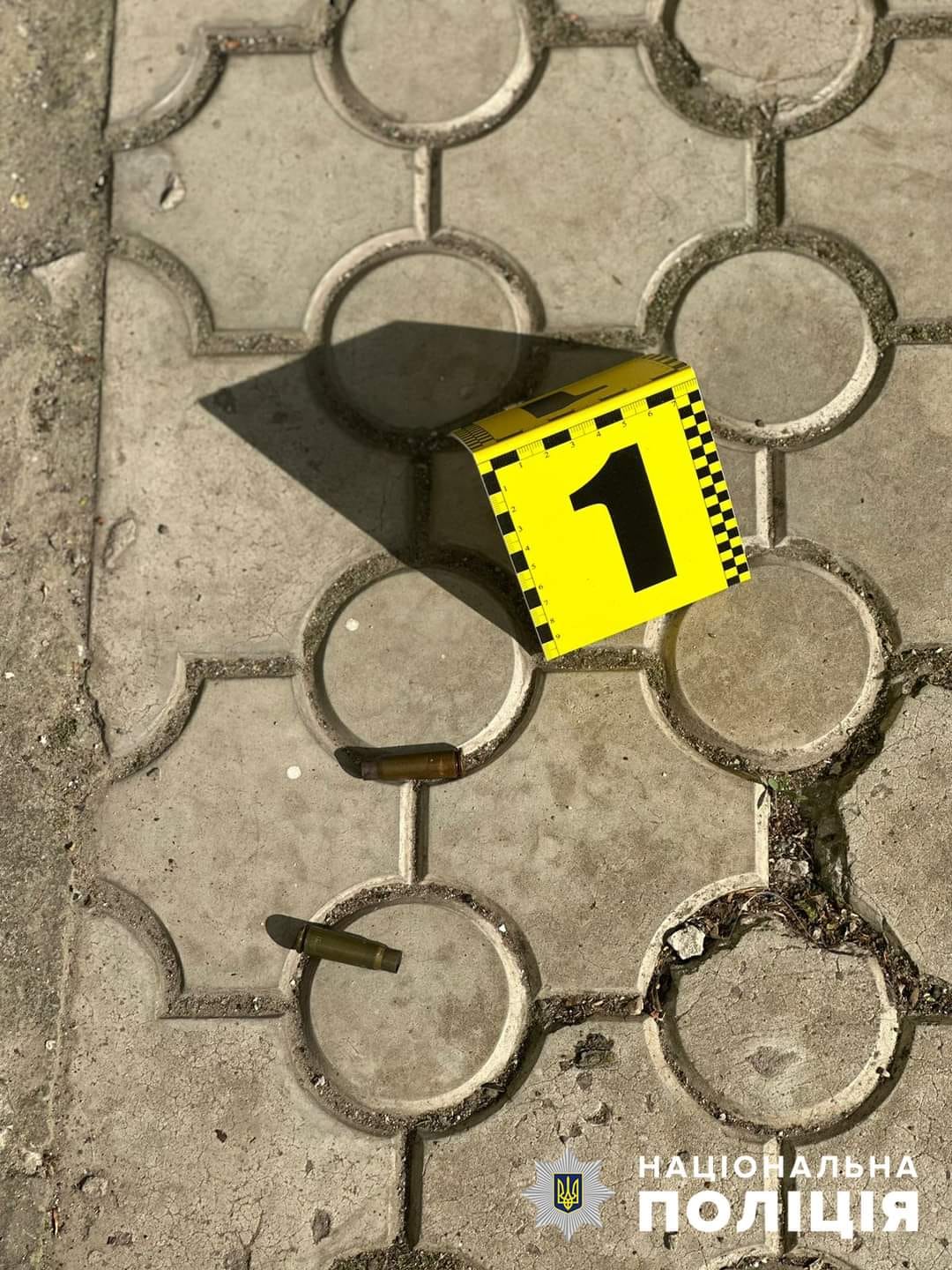 У Запоріжжі невідомі напали на військових та влаштували стрілянину.