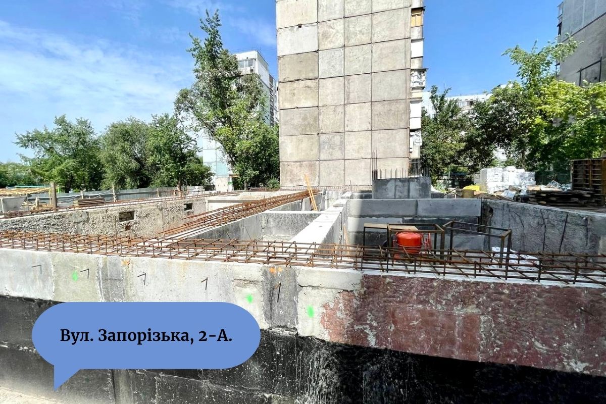 Как идет восстановление шести домов в Запорожье, разрушивших обстрелы РФ.