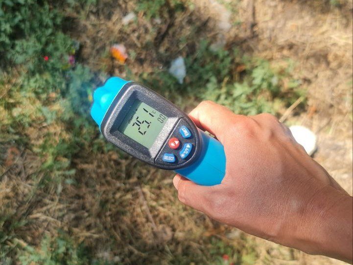 В Запорожье провели измеренную температуру асфальта и в тени деревьев.