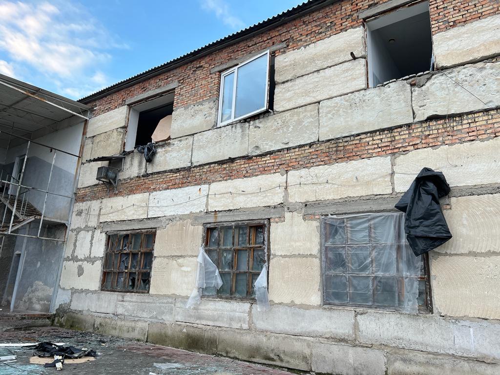 Ночью российские войска снова нанесли ракетный удар по Запорожскому району.