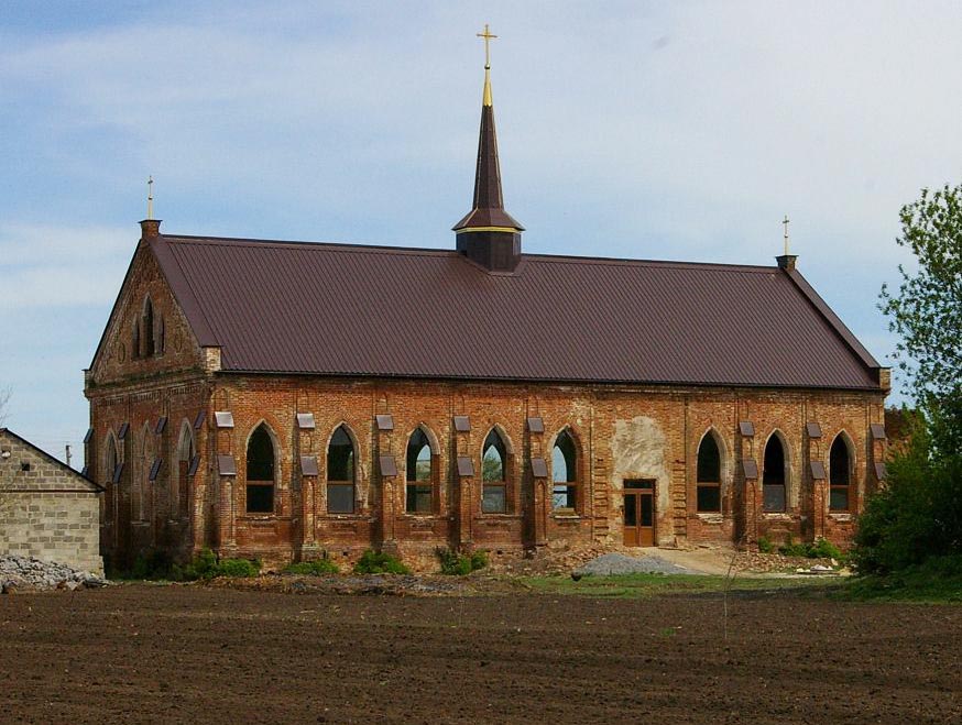 В 2011 году кирху обновили и теперь она полностью функционирует.