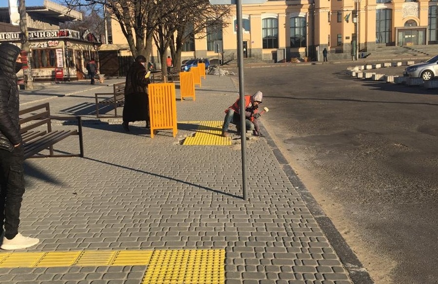 На Привокзальной площади идет капитальный ремонт. Фото: горсовет