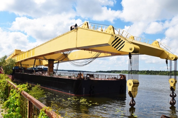 "Захарий" совсем скоро приступит к строительству запорожских мостов. Фото: САД в Запорожской области