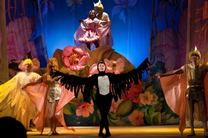 Спектакль "Дюймовочка".