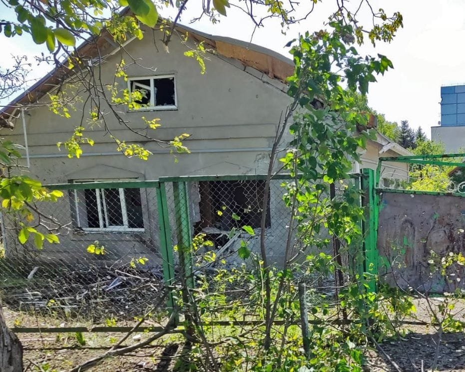 В результате обстрела Запорожской области погибла женщина, еще три человека ранены.