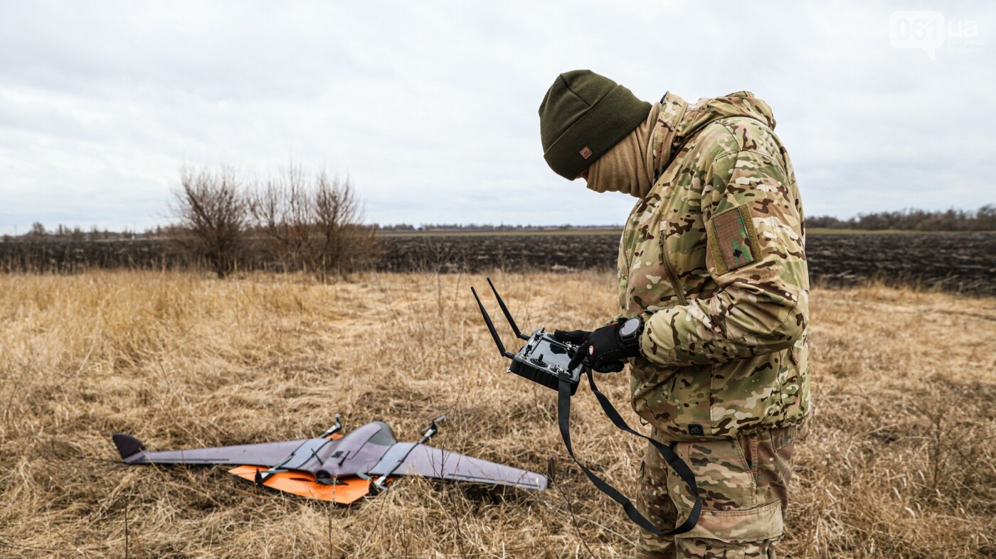 Волонтери придбали для ЗСУ розвідувальний літак, який захистить Запоріжжя.