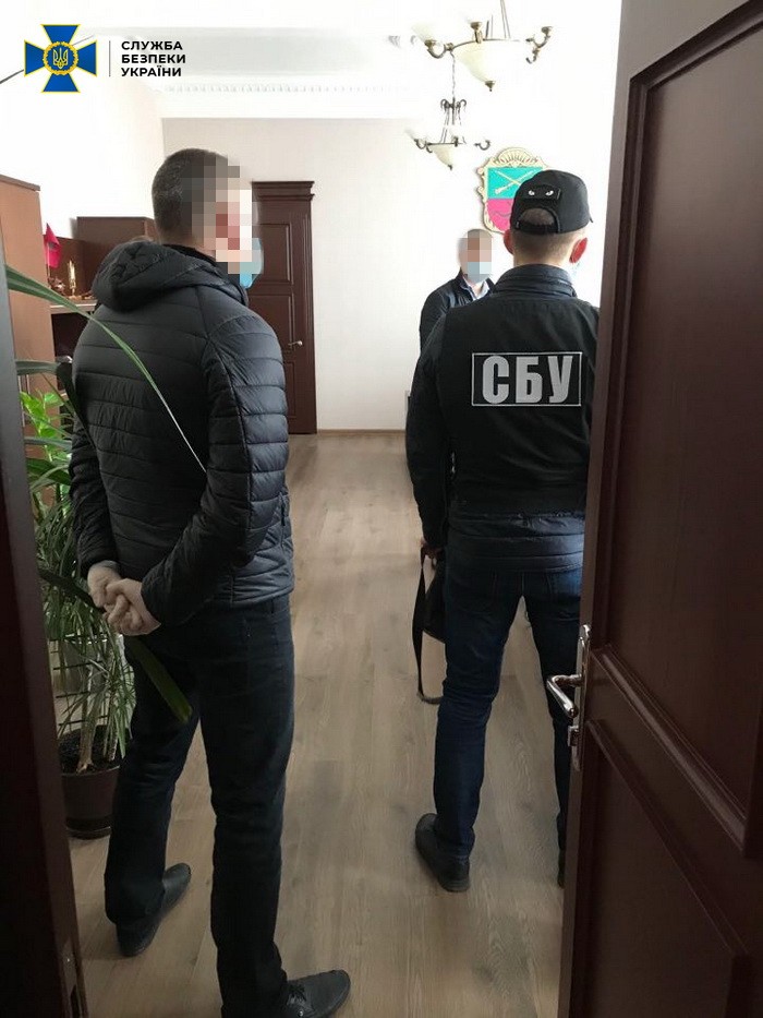 Чиновников горсовета обвиняют в присвоении бюджетных денег. Фото: СБУ