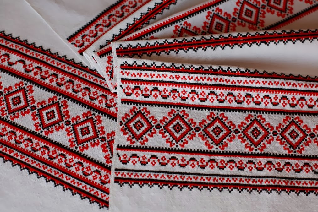 Текстиль и запорожские вышиванки.