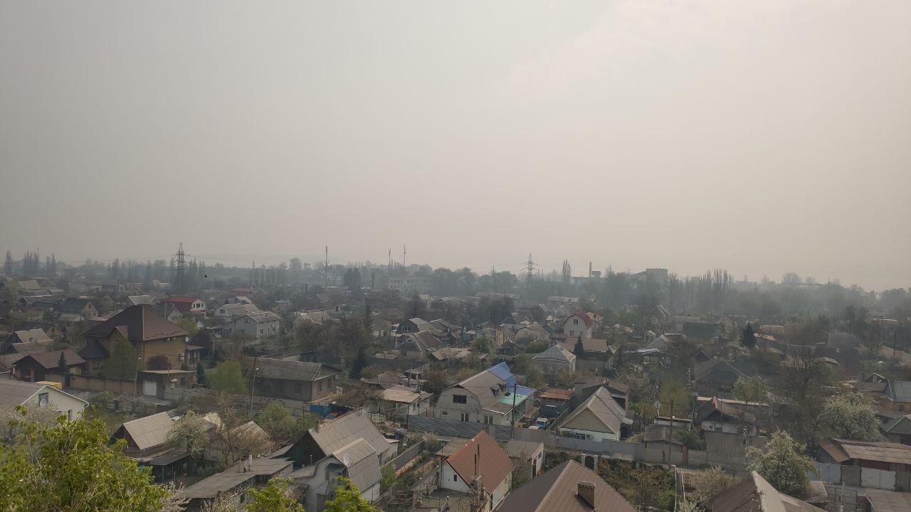 В городе воняет гарью и дымом. Фото: Анна Покровская