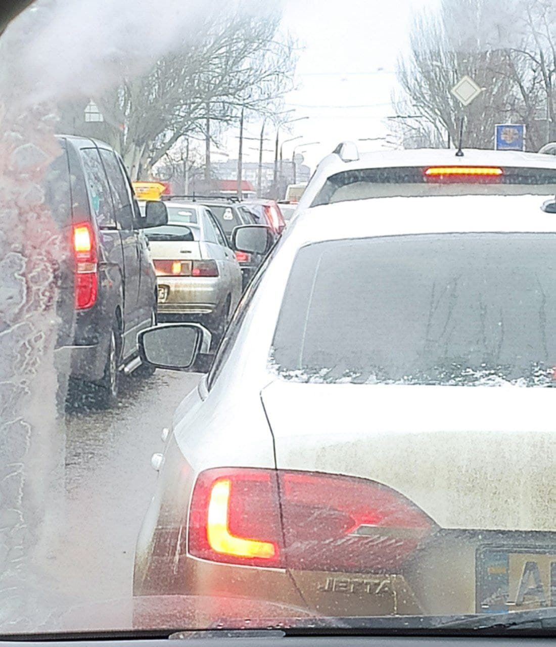 На Космической из-за ДТП образовалась тянучка от Южного рынка.