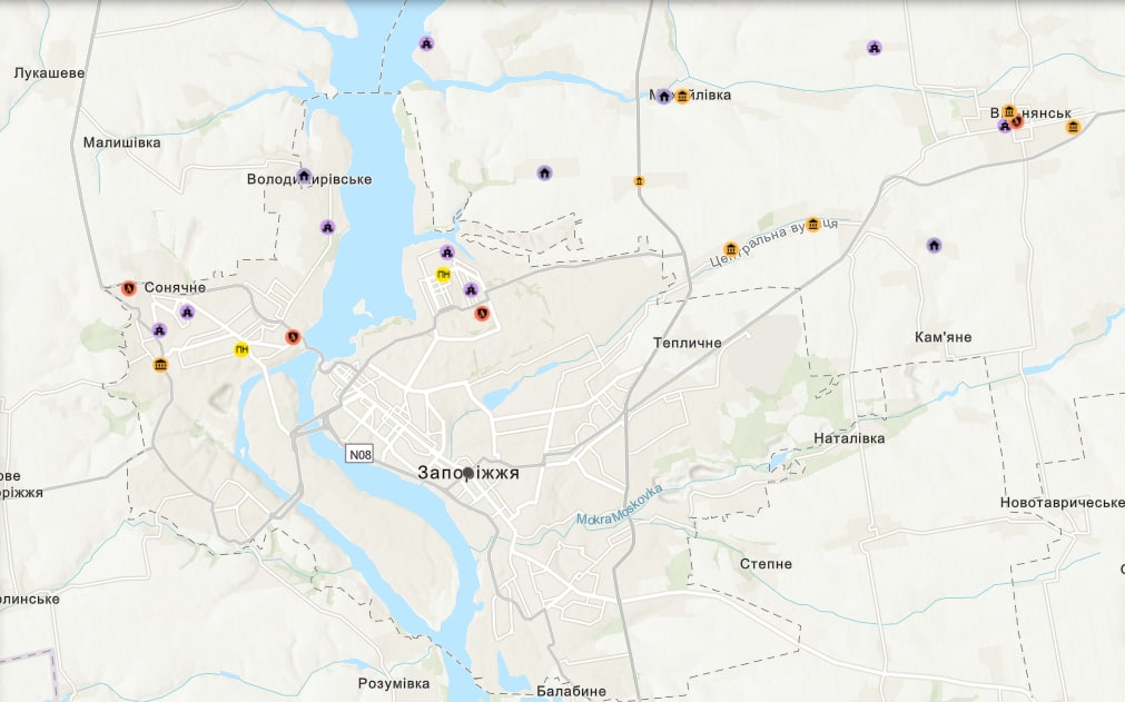 Зарядити телефон та погрітися: у Запоріжжі з&rsquo;явилися пункти незламності фото 1