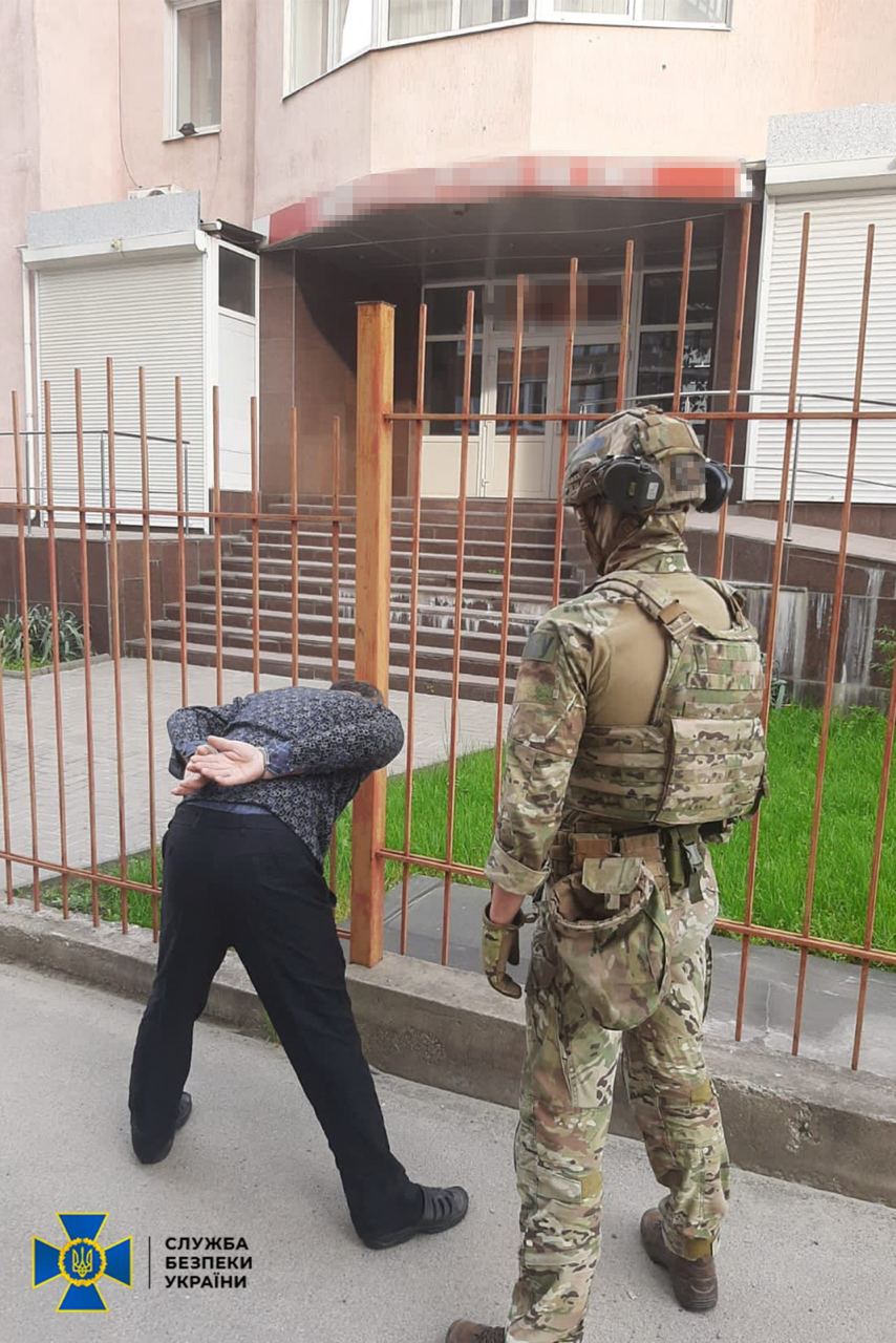 В Запорожье задержали эксдепутата-коммуниста, приводившего российские ракеты в Украину.