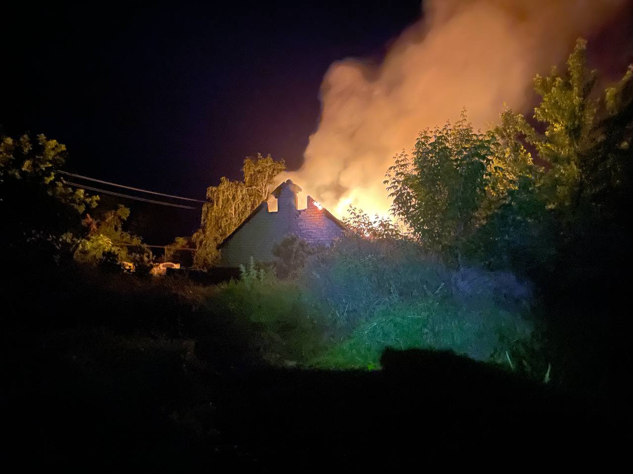 Ворог завдав 69 ударів по Запорізькій області: в Оріхові виникла масштабна пожежа.