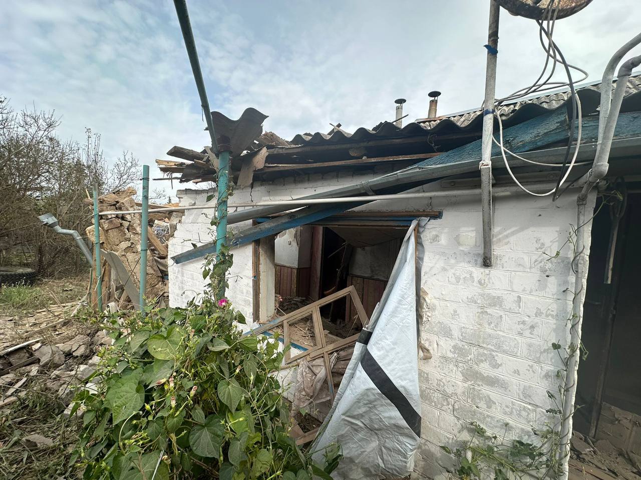 РФ обстріляла 21 населений пункт у Запорізькій області, є загиблі та поранені.