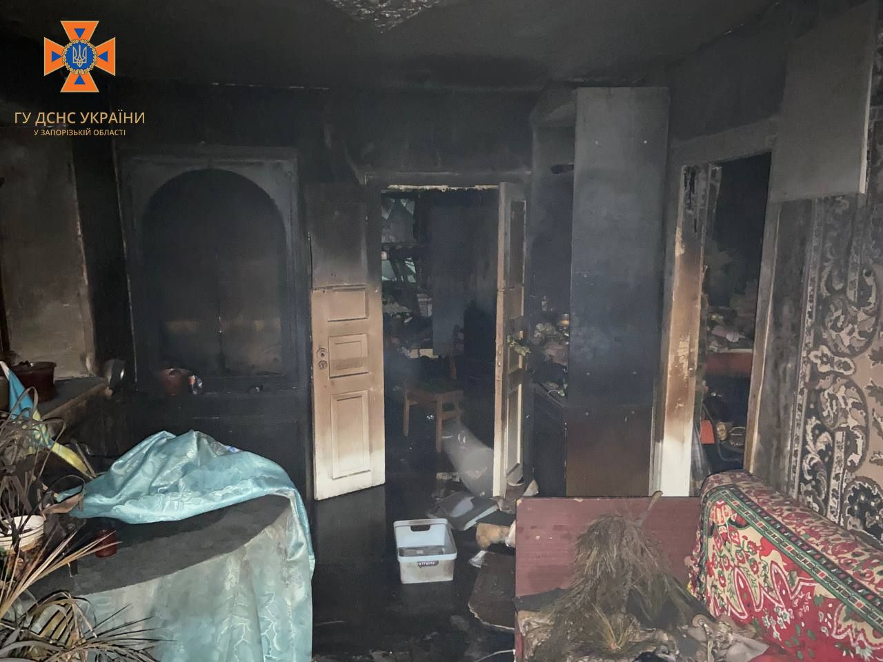 У Запорізькому районі через коротке замикання сталася пожежа: загинула жінка. ||Фото: t.me/gu_dsns_zp