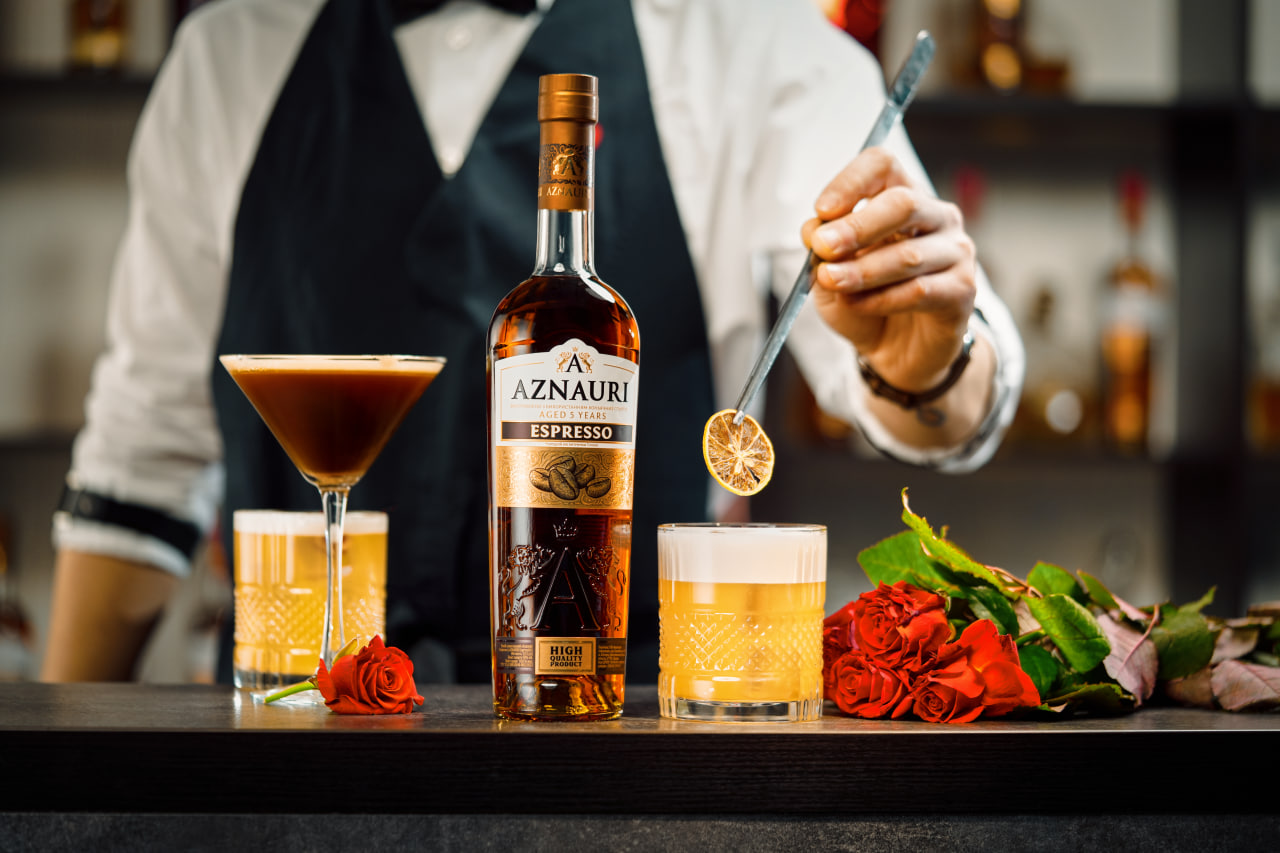 Здивуй свою кохану на День закоханих найсмачнішими коктейлями.