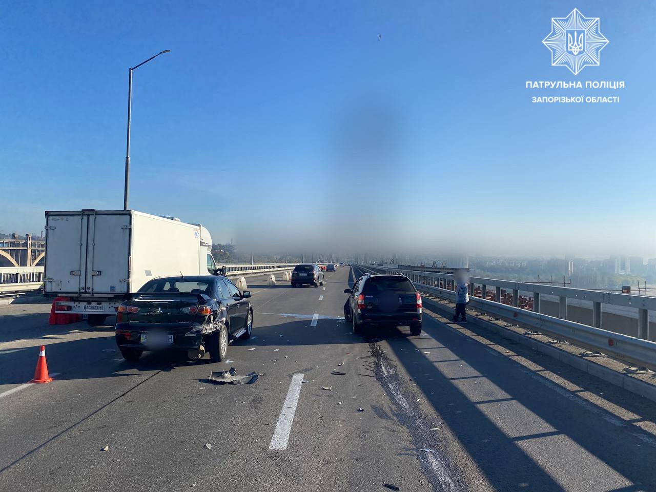 В Запорожье произошло ДТП на новом мосту. || Фото: t.me/patrolpolicezp