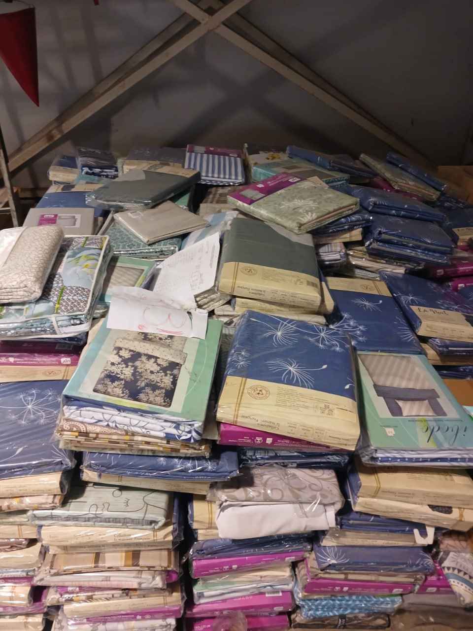 Розкрадання гуманітарки у Запоріжжі: на одному із підприємств виявили 200 тонн вантажу.