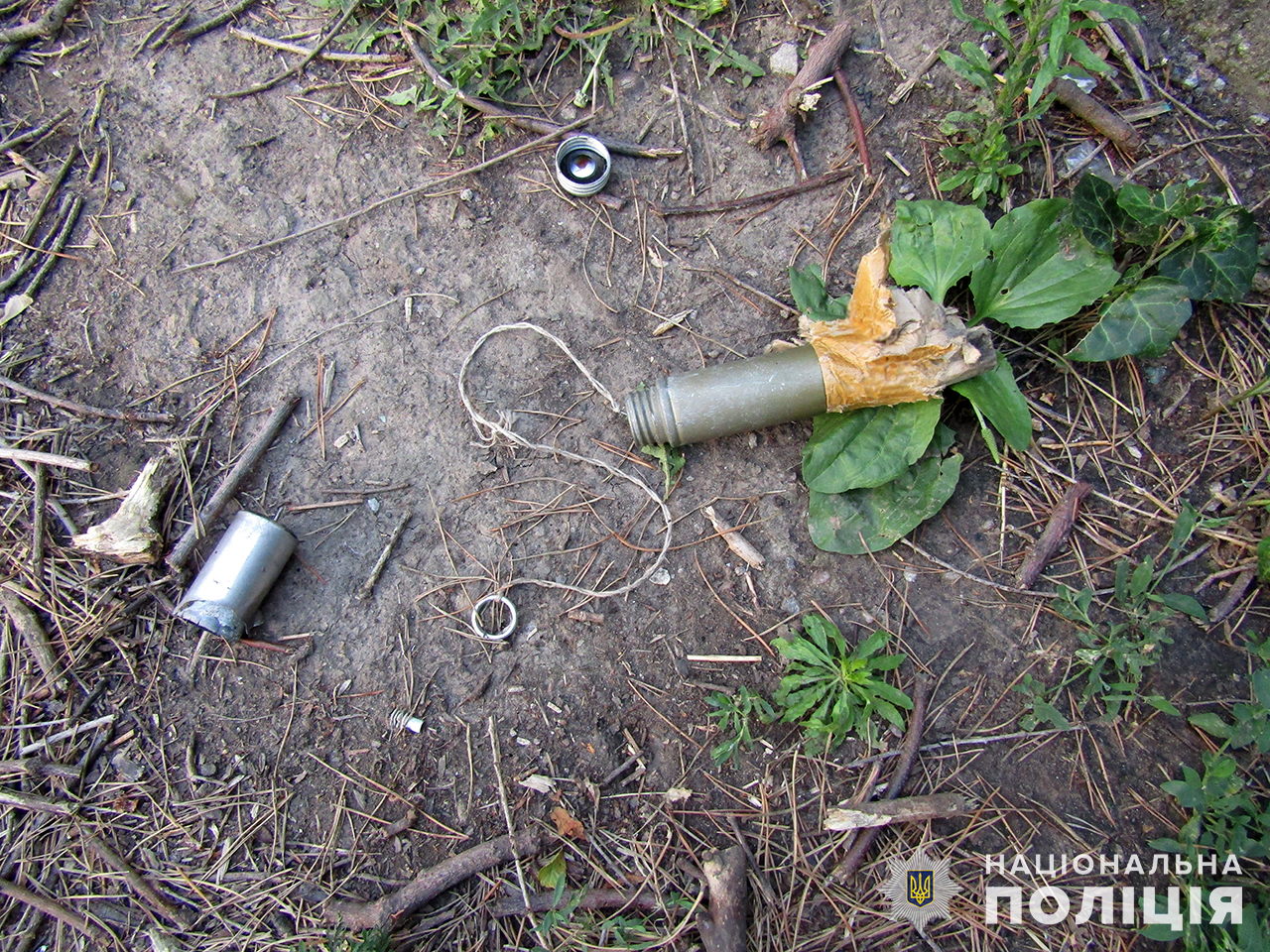 У Запоріжжі у дворі багатоповерхівки дитина знайшла вибухівку: хлопчик у лікарні.