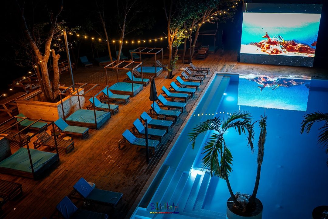 Starbath house на Перемозі.