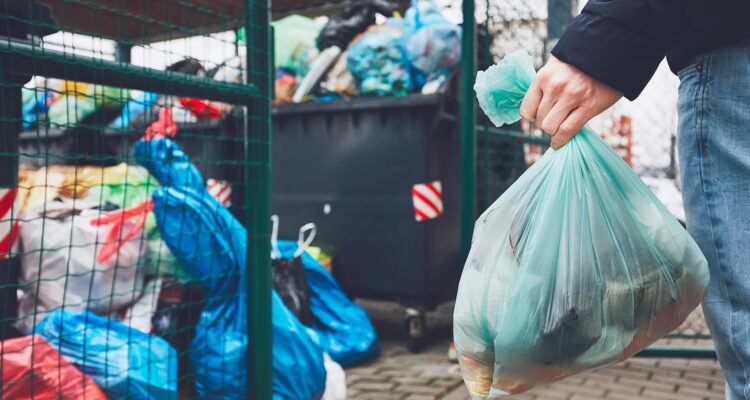 Ціни на вивіз сміття в Запоріжжі в 2024 році.