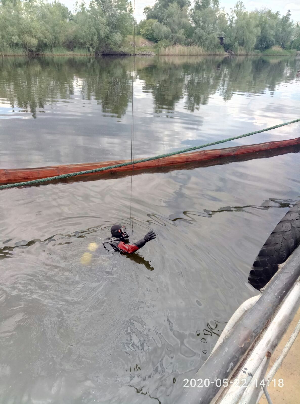 Водолазы поработали на славу/ фото: государственная экологическая инспекция