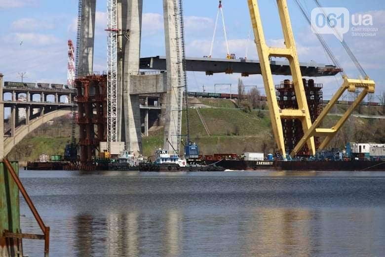 Установка пролета моста вблизи/ фото: 056