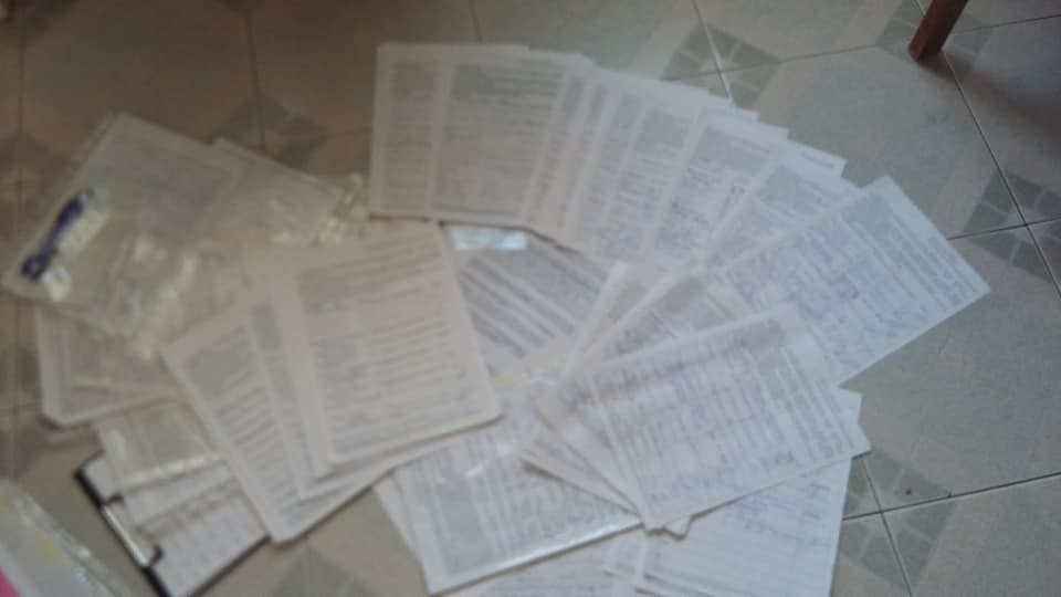 Подписи резолюции "Маю право дихати"/ фото: Татьяна Ярмохина