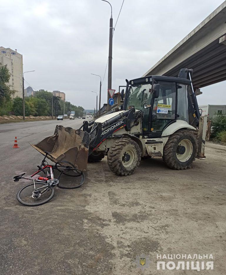 В Запорожье велосипедист врезался в трактор и погиб/ фото: ГУНП Запорожской области