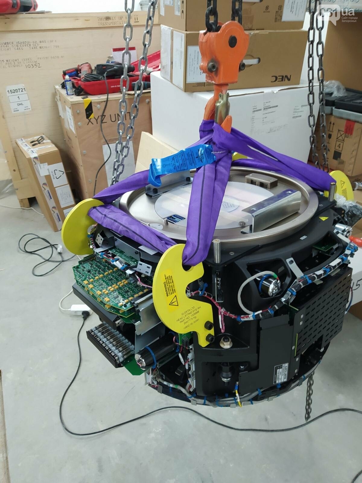 Ускоритель приобрели за 64 миллиона / фото: 061