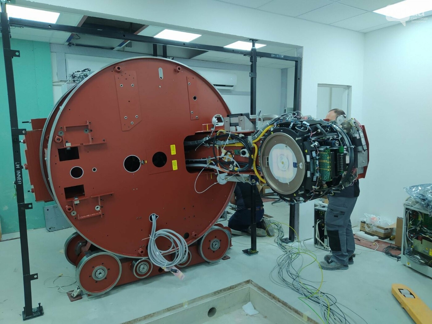 Работы длились несколько недель / фото: 061