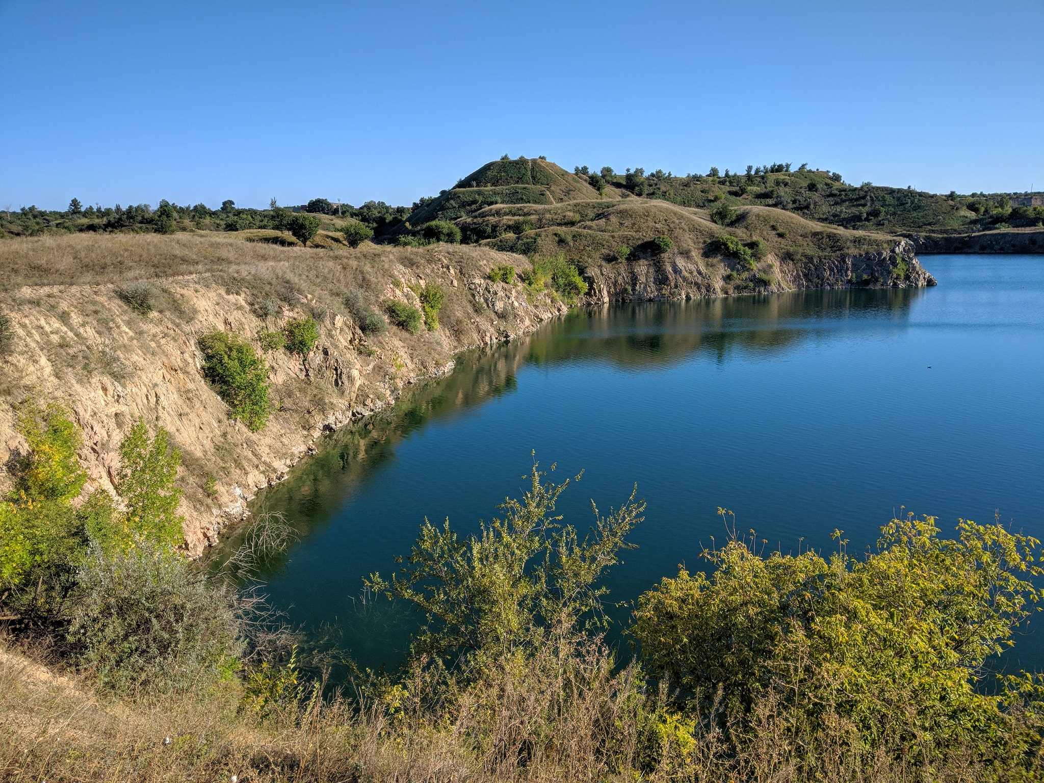 Здесь есть "голубая лагуна" - фото: fb Сергей Богачев