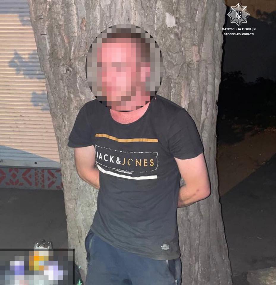 Парня задержали  / фото: патрульная полиция