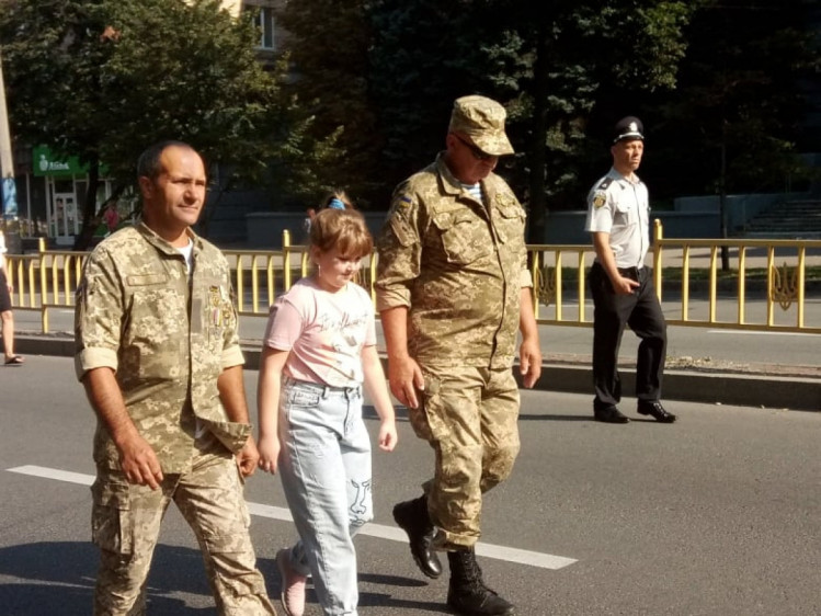 Также были военные - фото: zp.depo.ua