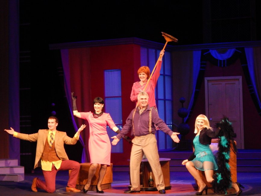 Спектакль - фото: magara.zp.ua