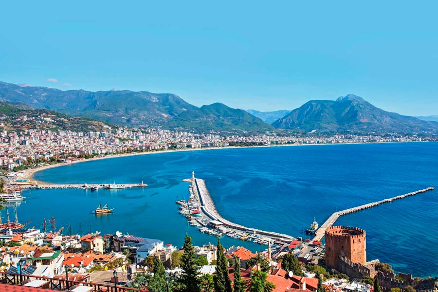 Анталия / фото: vsitury.com