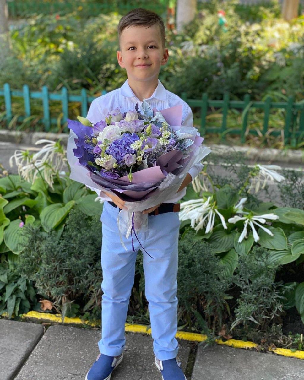 В школу с красивым букетом / фото: best_mother_