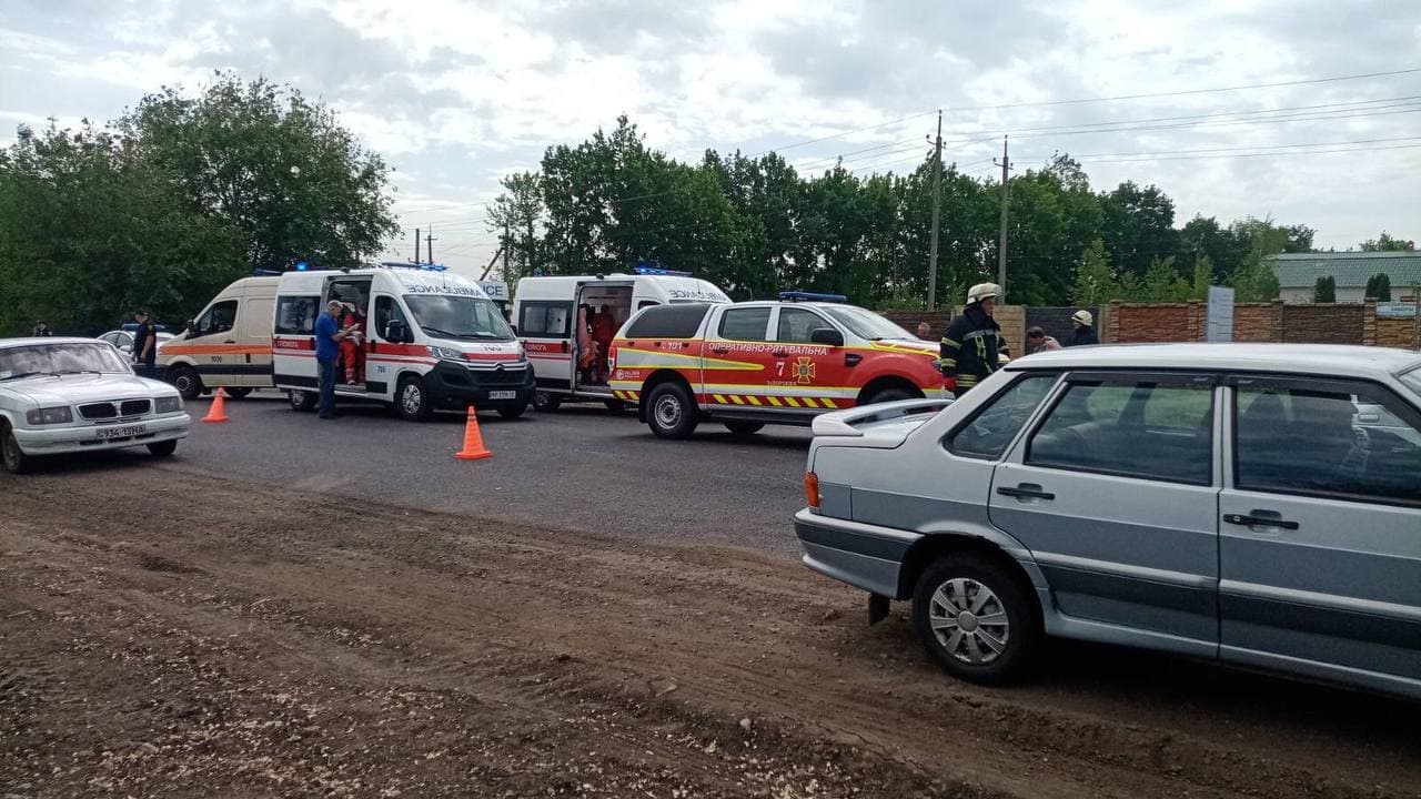 Пострадали 4 человека - фото: ГСЧС