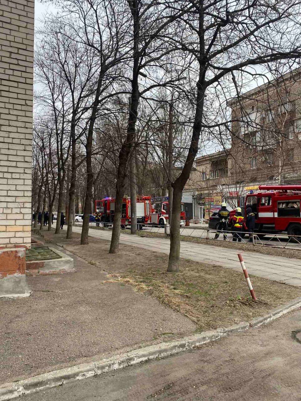 В Запорожье сообщили о пожаре в ЗНУ - || фото: t.me/huevoe_zaporozhye