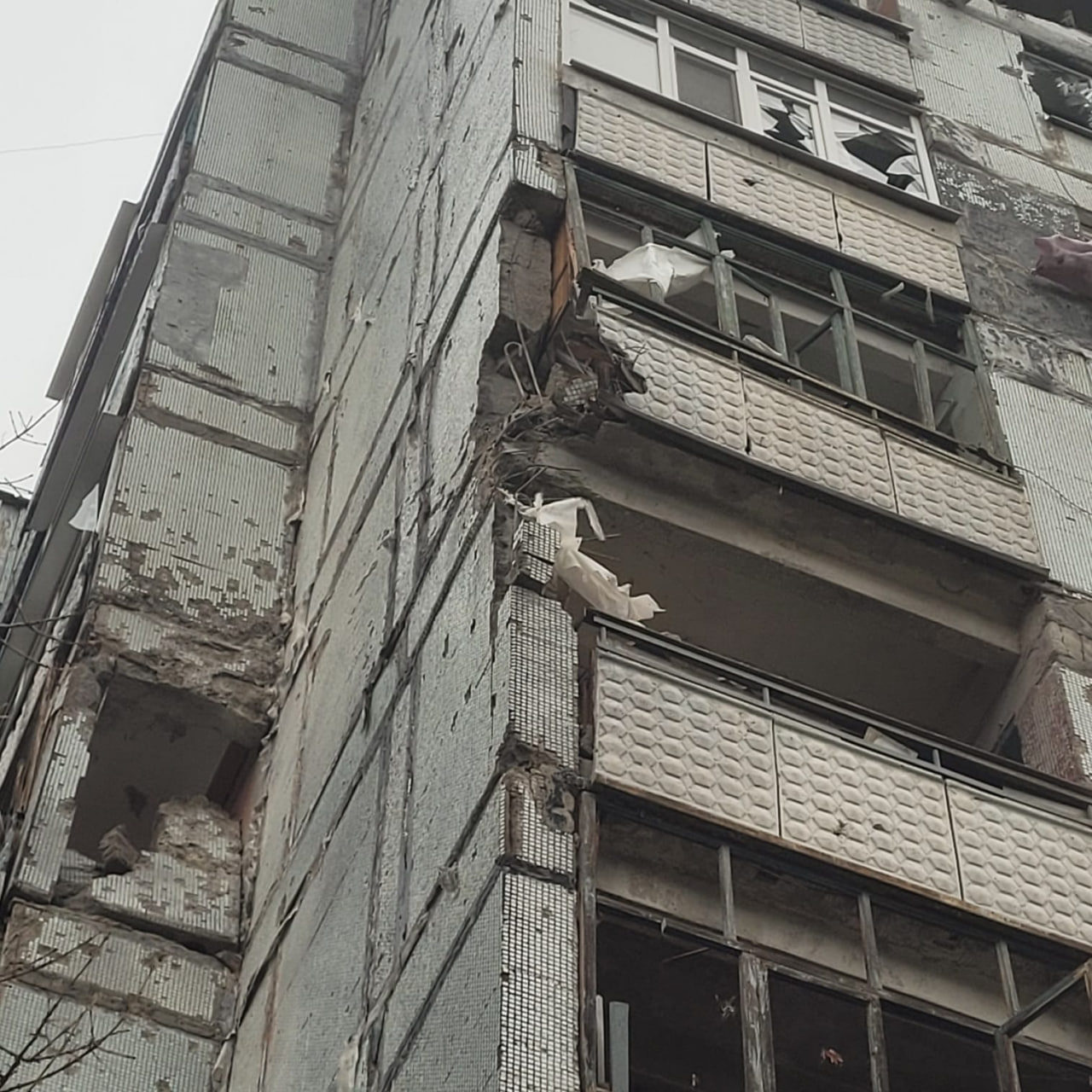 Последствия вражеских обстрелов в Степногорске - || фото: t.me/zoda_gov_ua