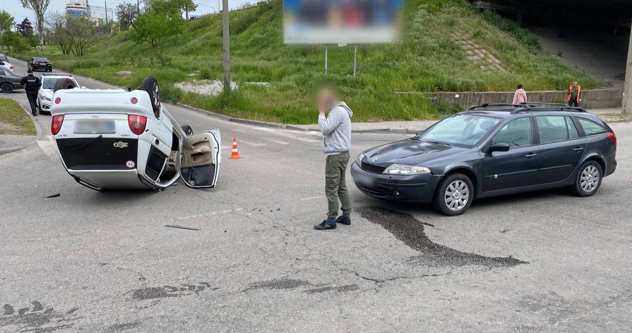 В Запорожье произошло ДТП - || фото: патрульная полиция Запорожья