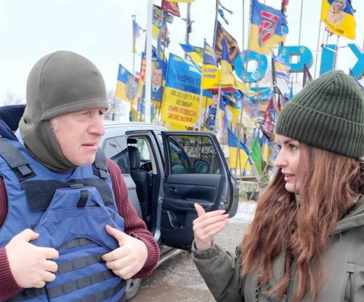 Борис Джонсон посетил фронт в Запорожье &ndash; что он увидел.