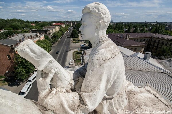 История Запорожья: Муза, живущая на крыше театра Магара фото 4