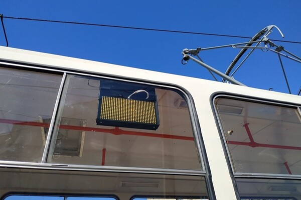 Почти 600 тысяч гривен: в Запорожье отремонтировали два трамвая фото 4