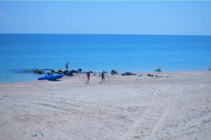 Карантин на море: что творится на пляжах Кирилловки фото 6