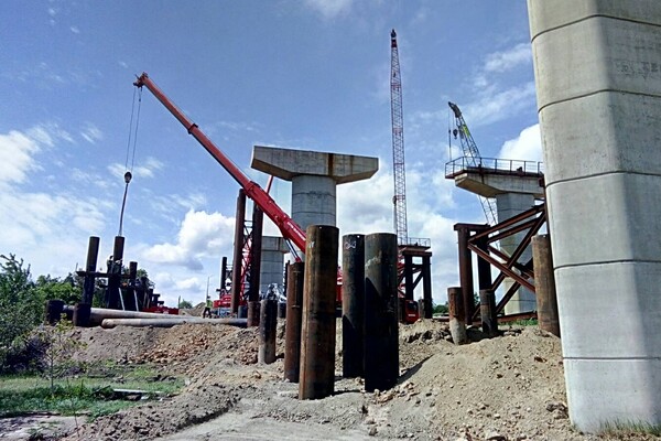 Работа кипит: как идет строительство запорожских мостов (фото) фото 12