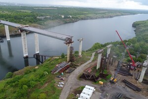 Взгляни с высоты: как движется строительство запорожских мостов (фото, видео) фото 20