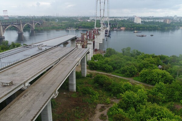 Взгляни с высоты: как движется строительство запорожских мостов (фото, видео) фото 24