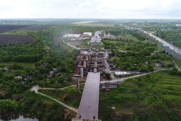 Взгляни с высоты: как движется строительство запорожских мостов (фото, видео) фото 27