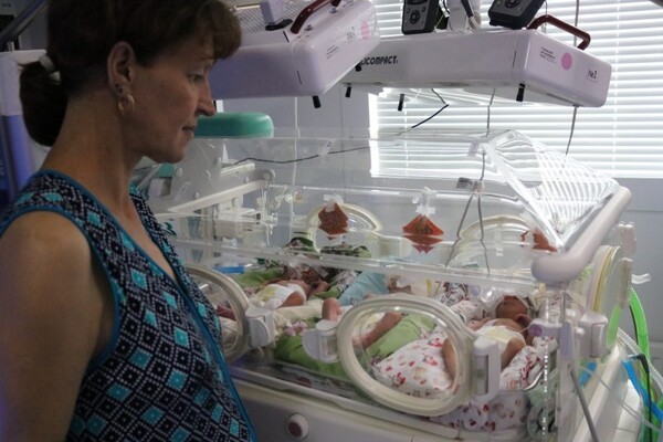 Неожиданный сюрприз: как себя чувствует тройня, рожденная в Запорожье фото 1